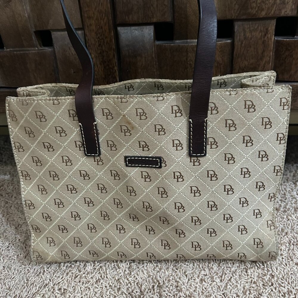 Dooney & Bourke Shoulder Bag and wallet